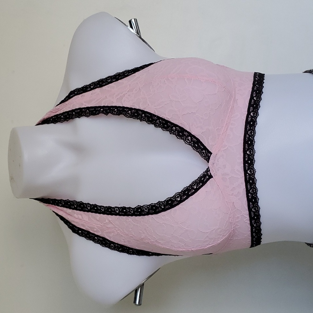VS.The LaciePink & Black Floral Lace Halter Bralette Bra Top S/P